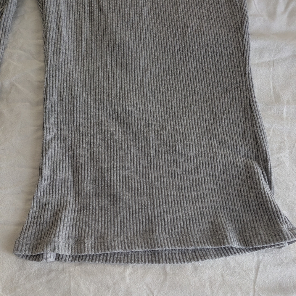 Live Well Ribbed Lounge Set - Picture 12 of 16